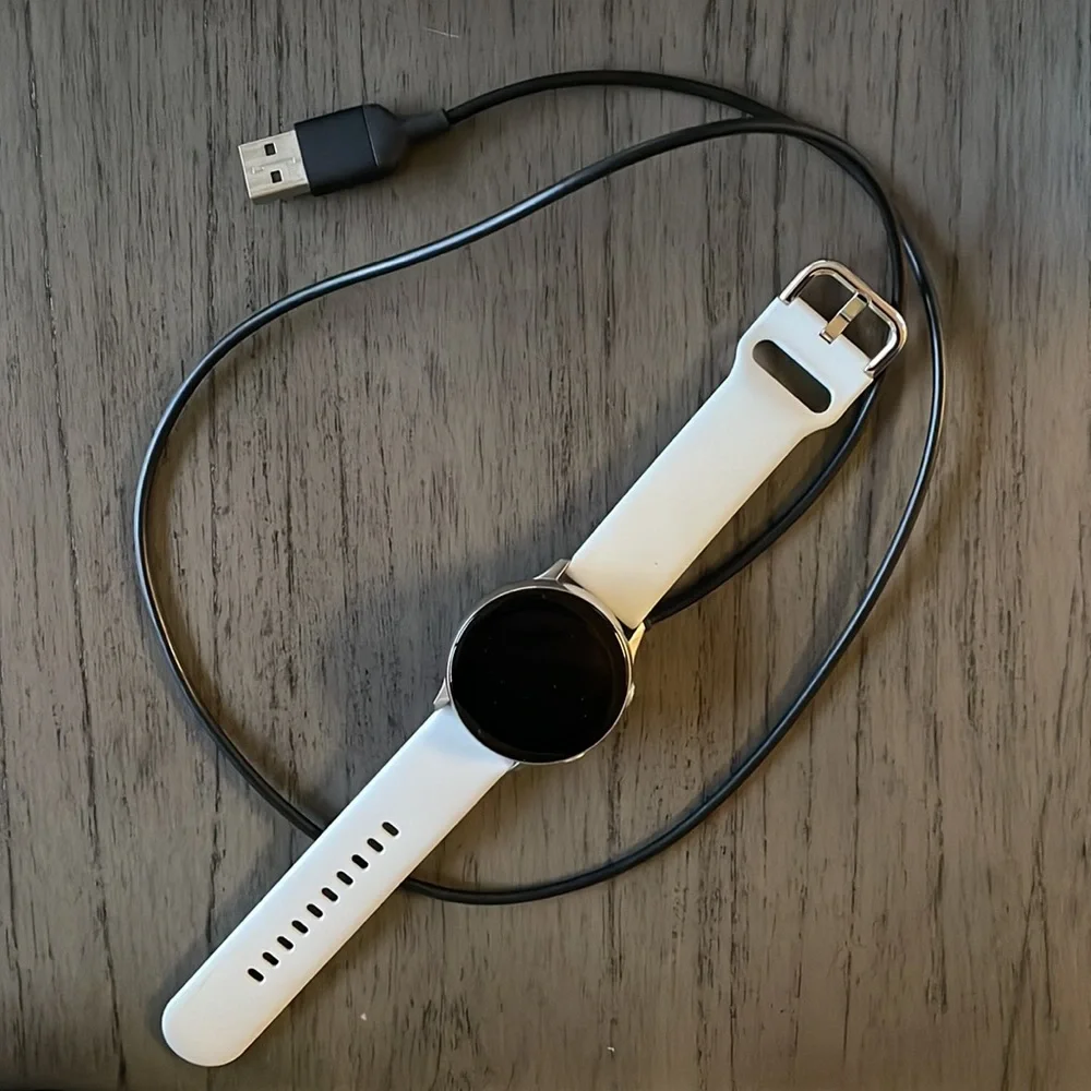 Samsung Galaxy SmartWatch and Charger